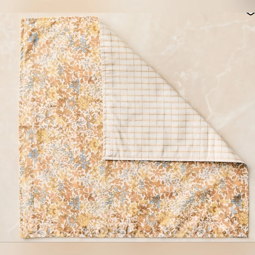 ❤️BUY 2 GET 1 FREE  Frankie Floral Napkin Sets, Color Yellow & Green